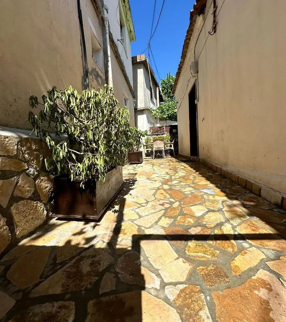 Hostel Leon Berat 0*,  Albania